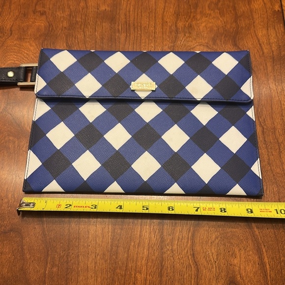 Kate spade checkered blue and white wristlet NWOT - Picture 5 of 6
